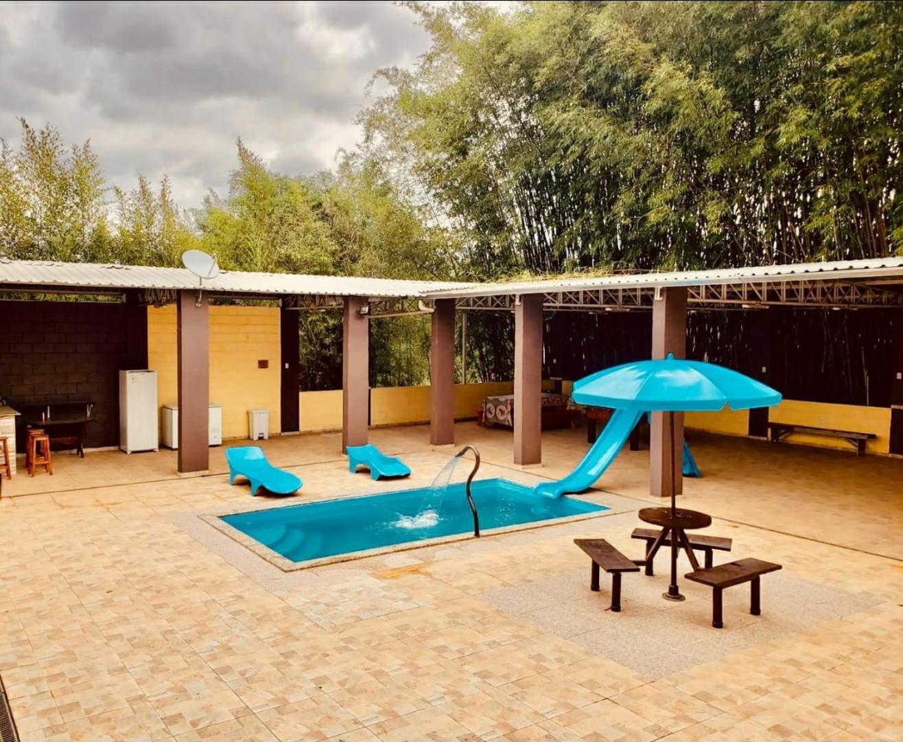 Vila Chacara Charmosa Com Piscina, Campo De Futebol Guaratinguetá Exteriér fotografie